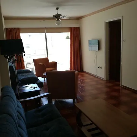 Two Bedroom Whit Sea View 拉纳卡