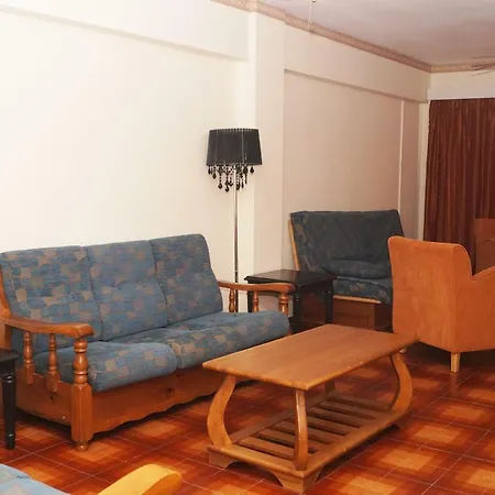 شقة Two Bedroom Whit Sea View لارنكا