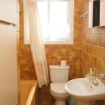 Two Bedroom Whit Sea View