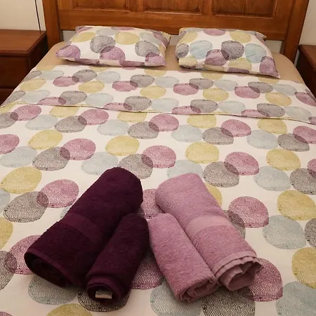 Two Bedroom Whit Sea View * 拉纳卡